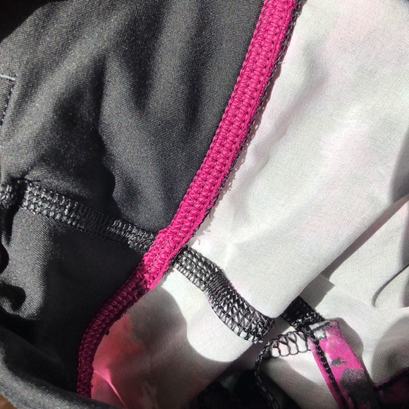 Lululemon Speed Short Mini Midnight Bloom Black Deep Fuchsia W7A19S NO LINER / 4 - Picture 14 of 14